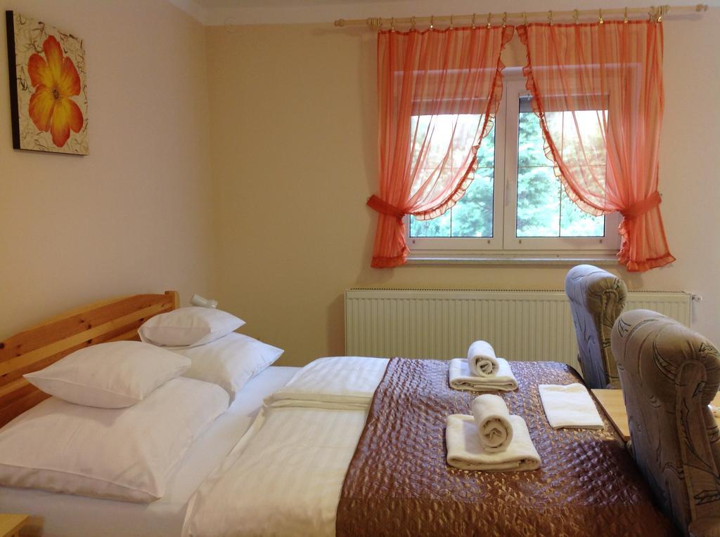 Honved Apartmanhaz Heviz Luaran gambar