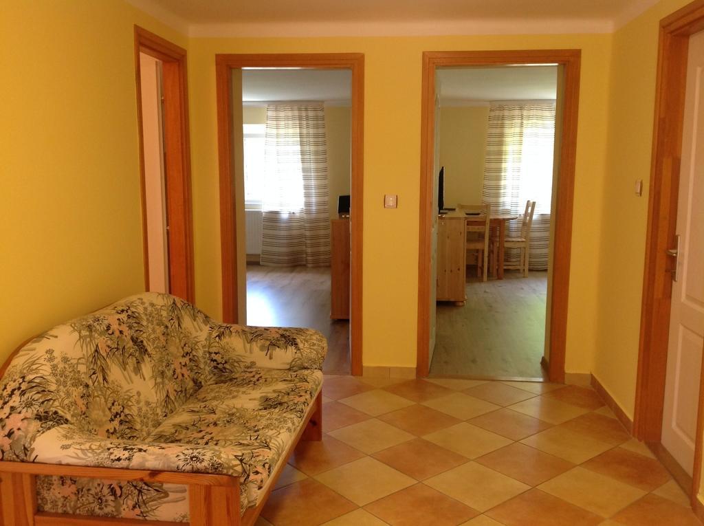 Honved Apartmanhaz Heviz Bilik gambar